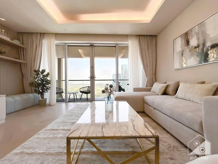 Luxury At The Dubai Mall Residences With Balcony & View Apartment